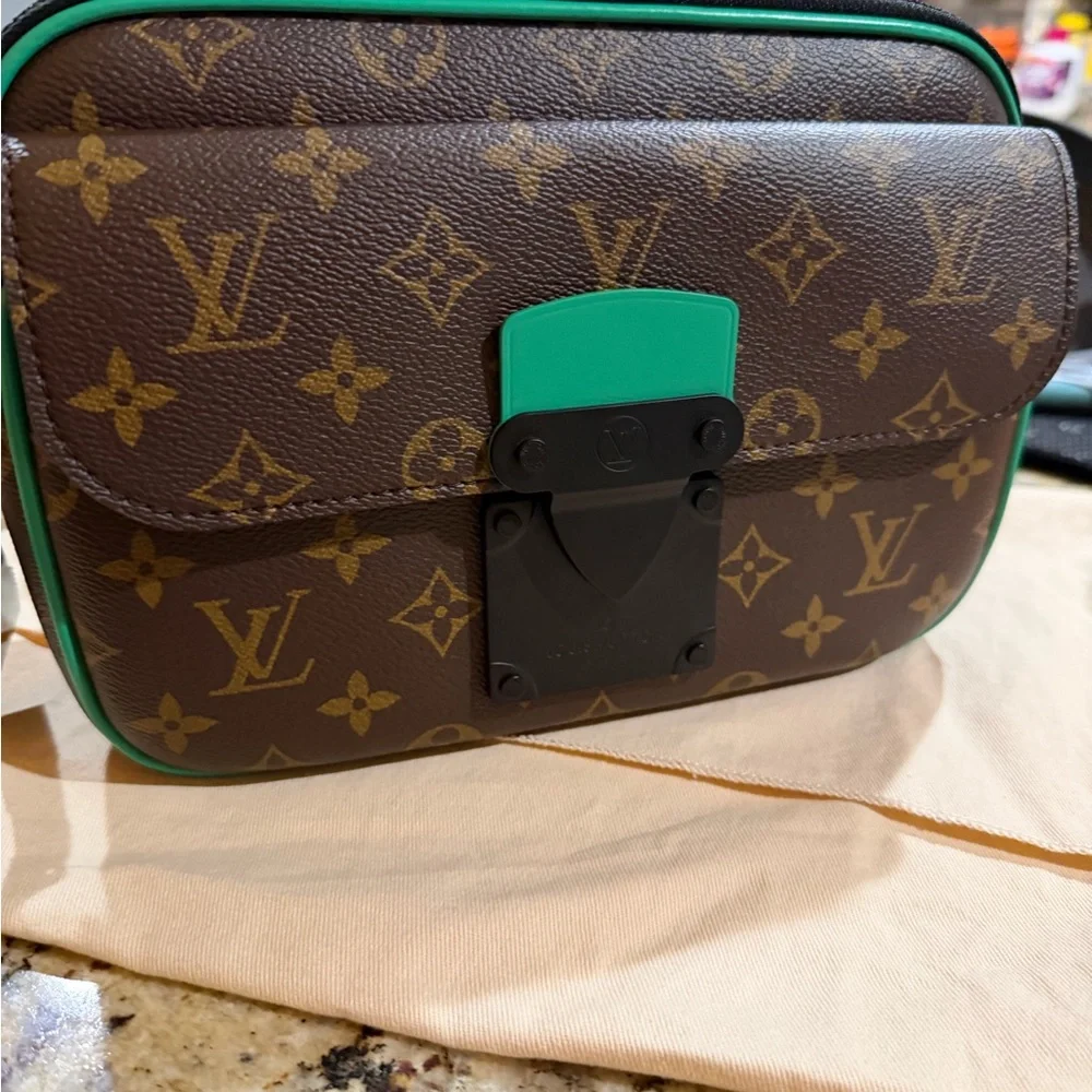 Louis Vuitton S Lock messenger Brown and Green Monogram Bag
